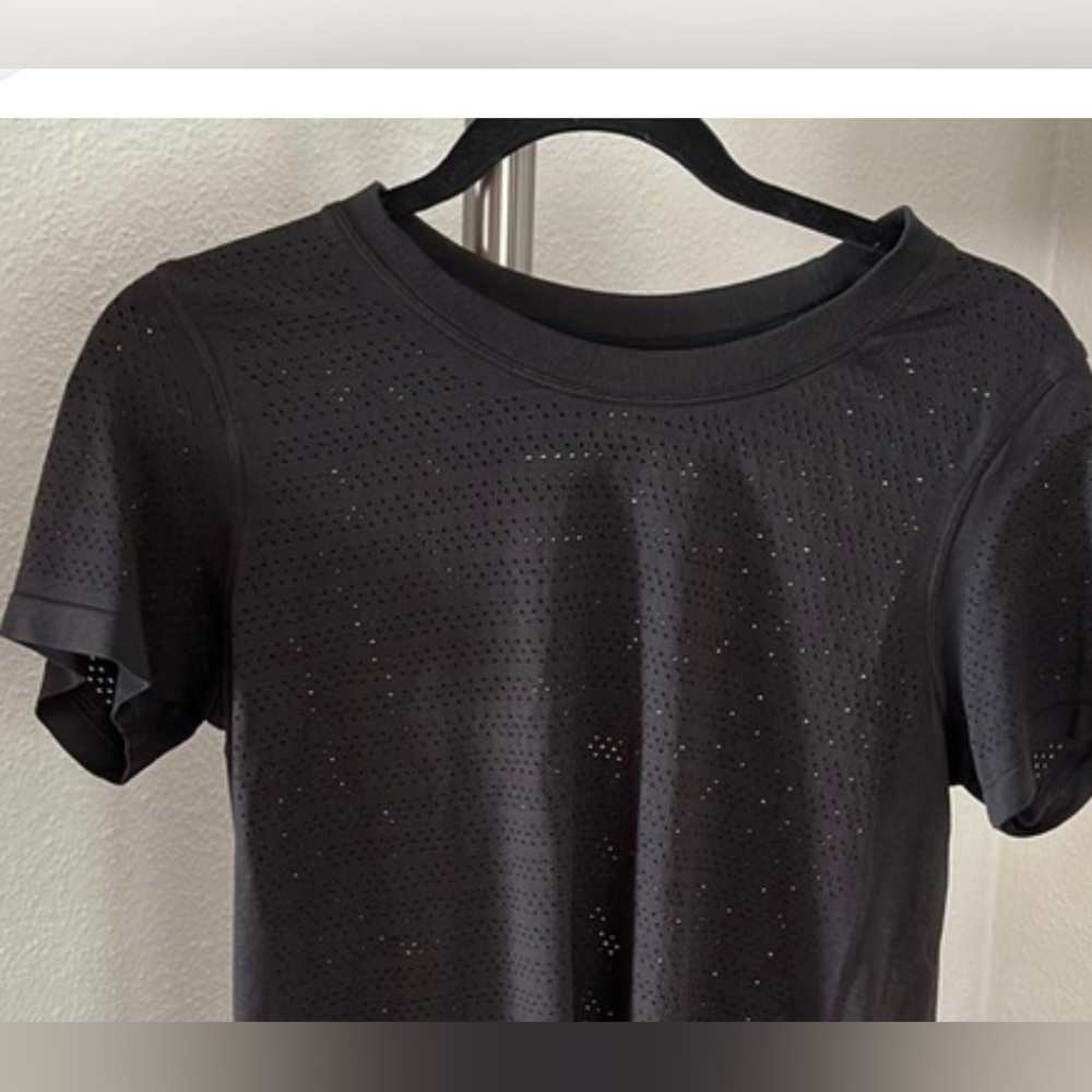 Black Lululemon Breathable Shirt With-Holes Size 8/10